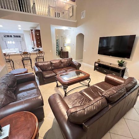 Mickeys Escape - Magical Lakeview 7Br - 4 Master Suites Pool & Hot Tub Bbq Home Theater And 2 Miles Disney! Орландо Екстер'єр фото